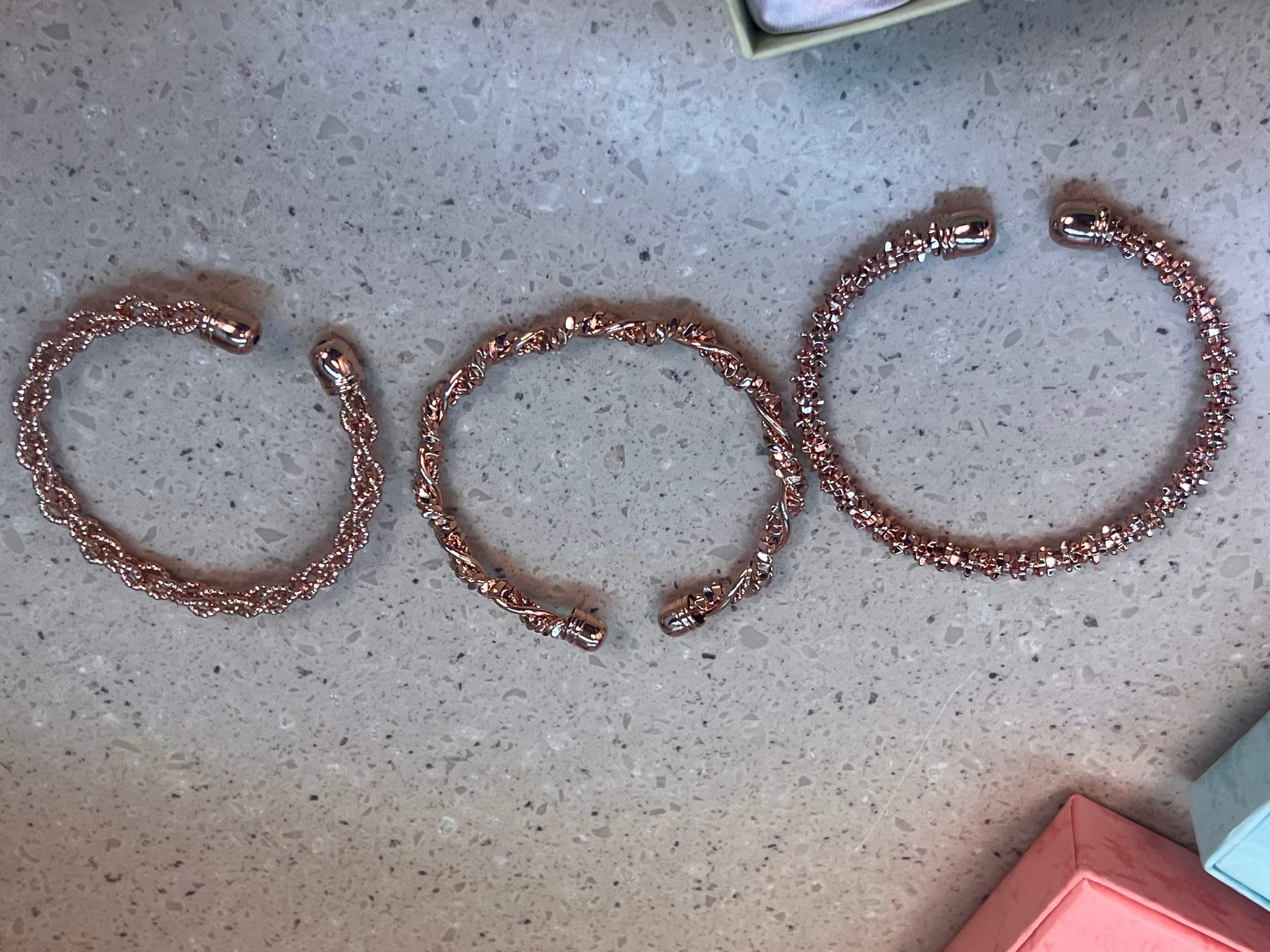 Rosé Twist Collection